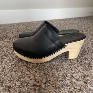 Free People Black Clogs- size 40 (US 9 in women’s)